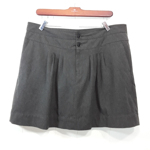 Gap polyester blend skirt size 14 - Picture 5 of 5